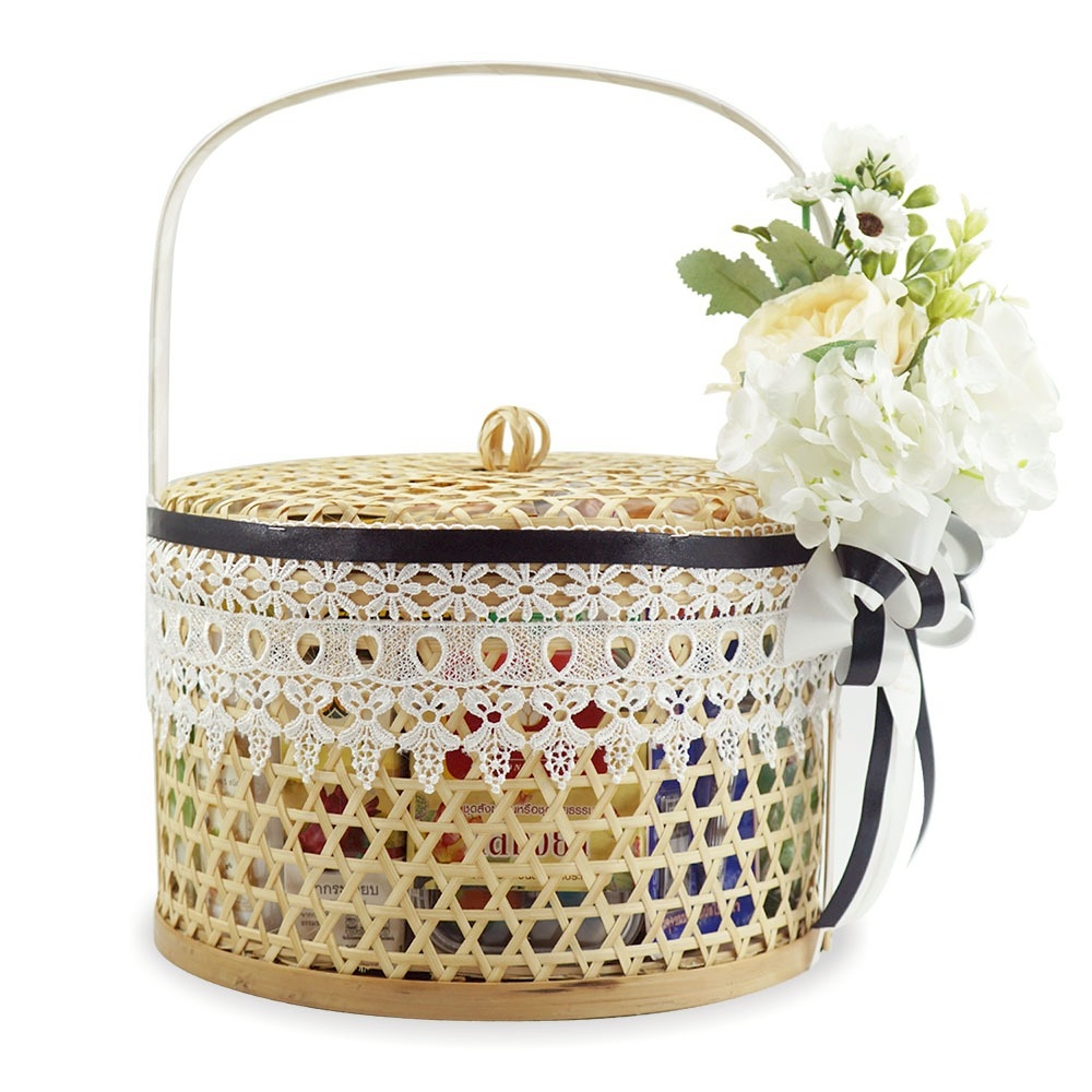 สังฆทานชุดสานบุญ 1 ผ้าลูกไม้ (ทรงกลม)